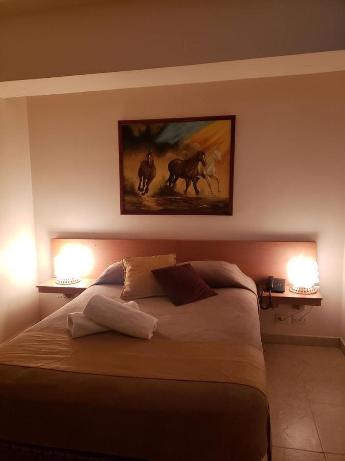 Hotel La Pequena 발렌시아 외부 사진